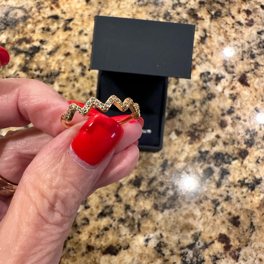 Zig zag ring - size 9